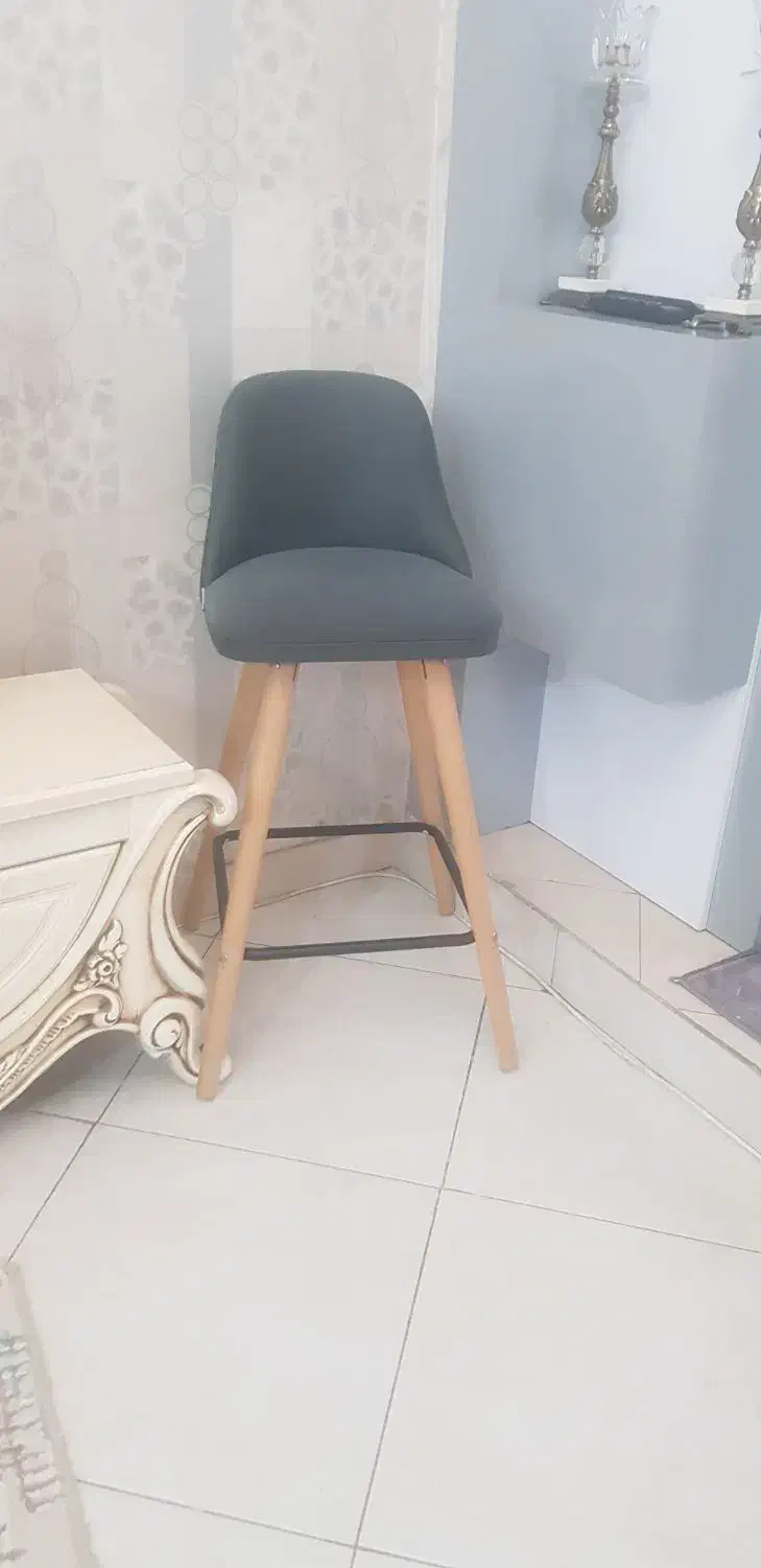 صندلی کافه بسیارشیک ومجلسی حتا برای صندلی جزیره|کافیشاپ و رستوران|اسلامشهر, شهرک مفیدی|دیوار