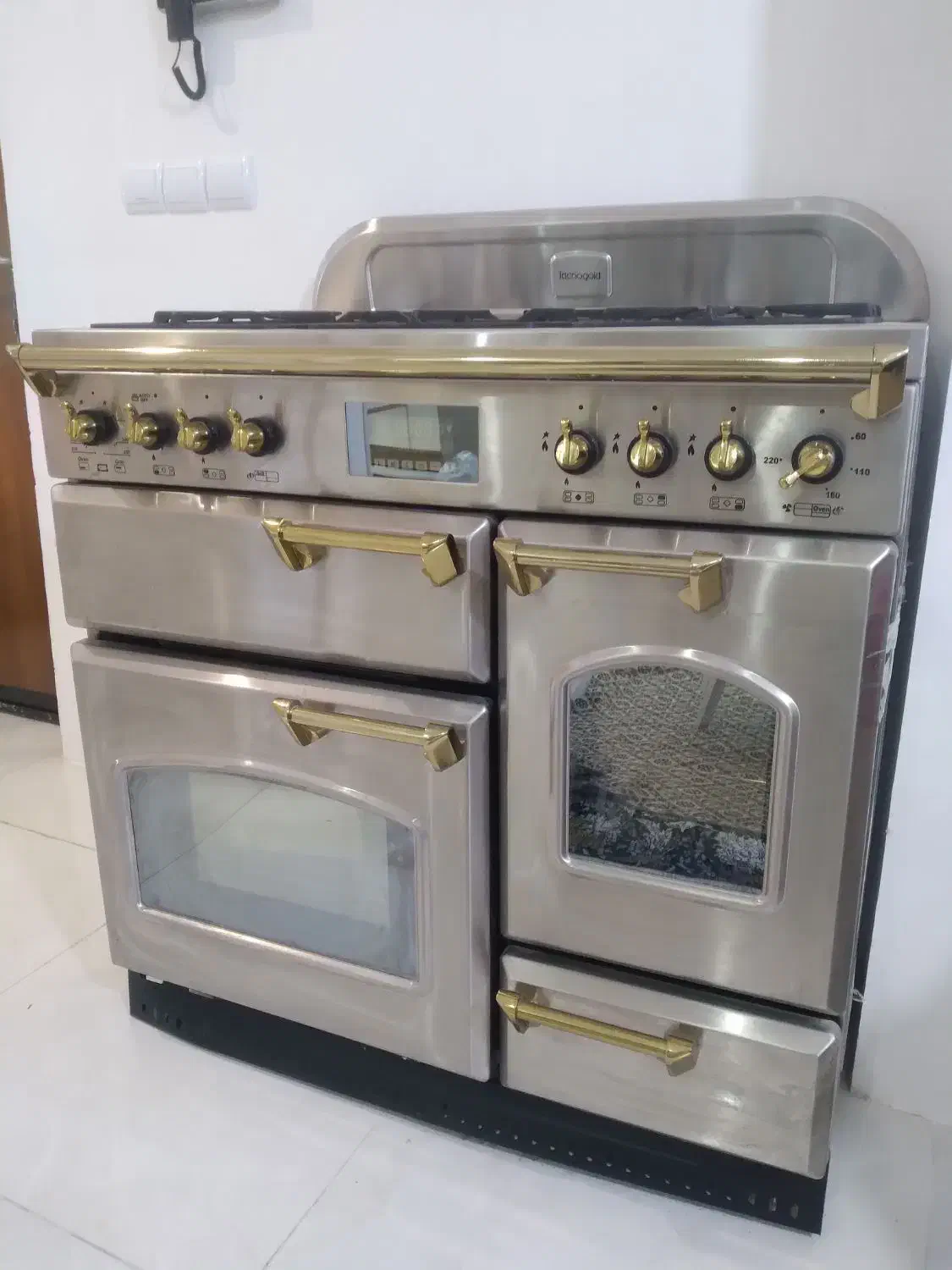 اجاق گاز چهارفر تایمرلمسی|اجاق گاز و لوازم برقی پخت‌وپز|همدان, |دیوار