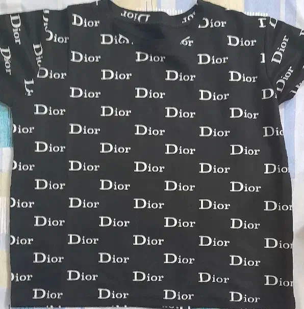 کراپ|لباس|تربت‌حیدریه, بازار|دیوار