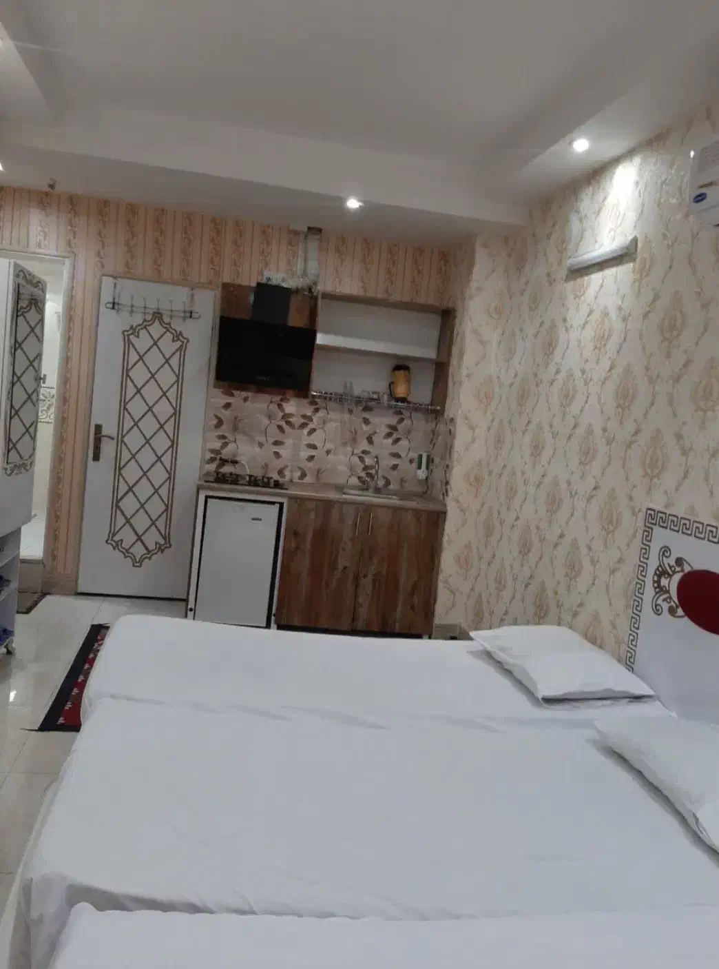 سفر به مشهد باقطار واتوبوس|تور و چارتر|بروجرد, |دیوار