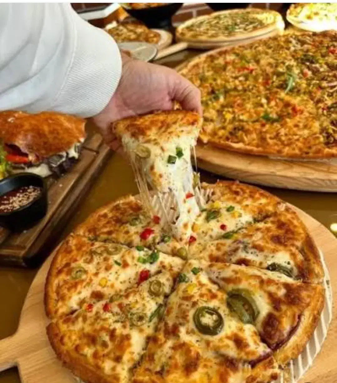 پیتزا و فست فود|استخدام خدمات فروشگاه و رستوران|کاشان, دانشگاه|دیوار