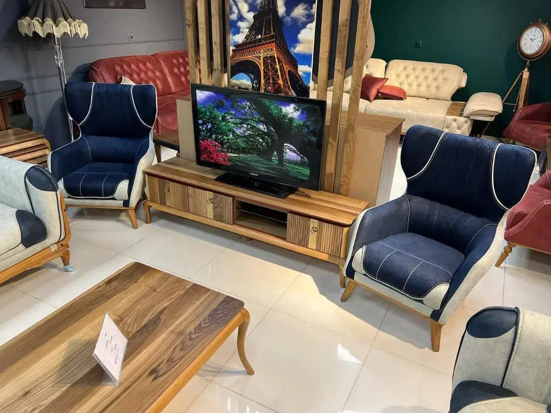 تولید انواع مبلمان و لوازم چوبی/مبل راحتی وکلاسیک|مبلمان خانگی و میز عسلی|فومن, |دیوار