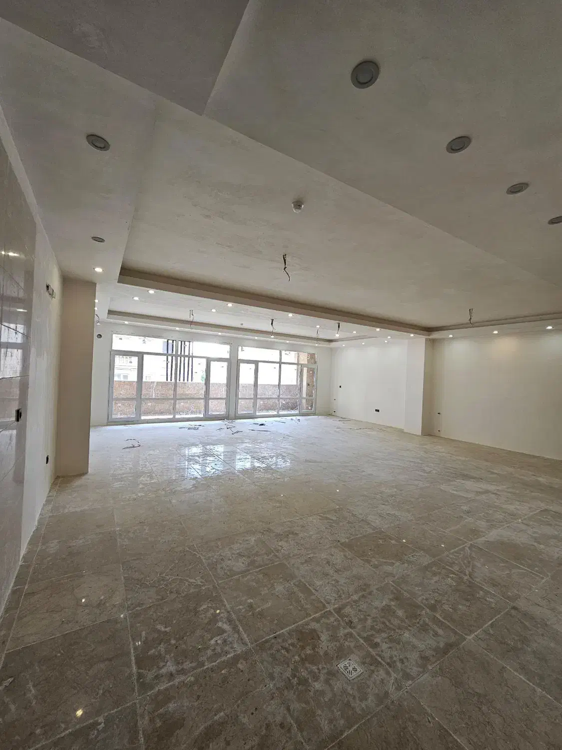 تکواحدی (۲۳۵ متر + ۲ پارکینگسندی)همایونویلا|فروش آپارتمان|محمدشهر, همایون ویلا|دیوار