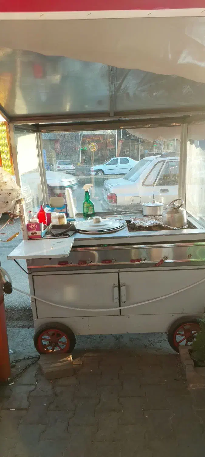 فر فلافلی و سیب زمینی تخم مرغ|کافیشاپ و رستوران|بستان آباد, |دیوار