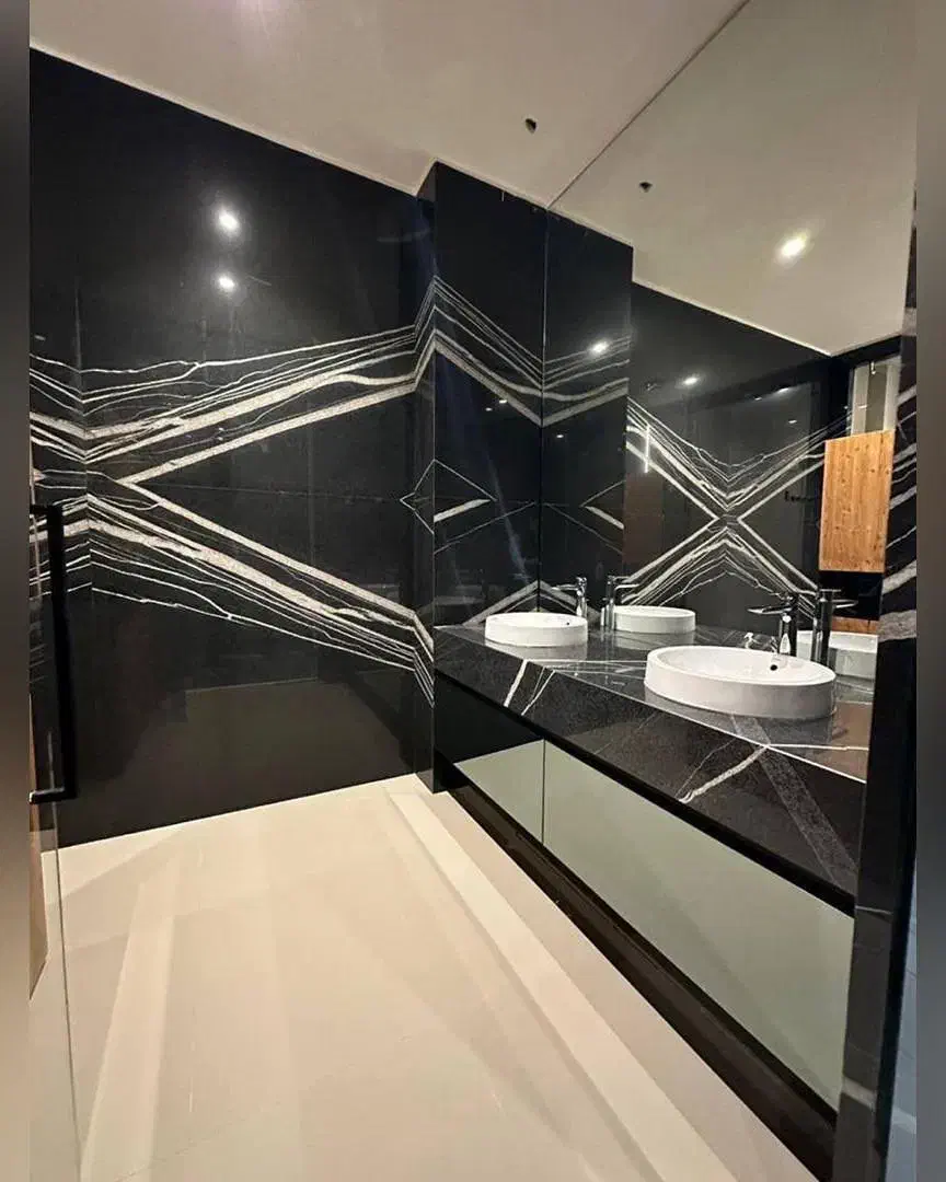 ۲۰۰متر/ فرمانیه/طبقات بالا/مشاعات فول/کلیدنخورده