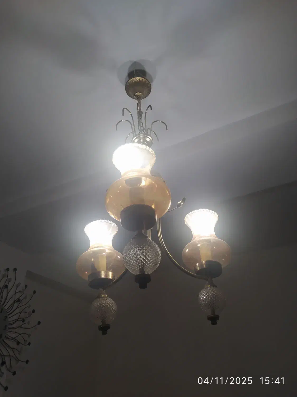 لوستر سه شعله|لوستر و چراغ آویز|قم, انسجام|دیوار