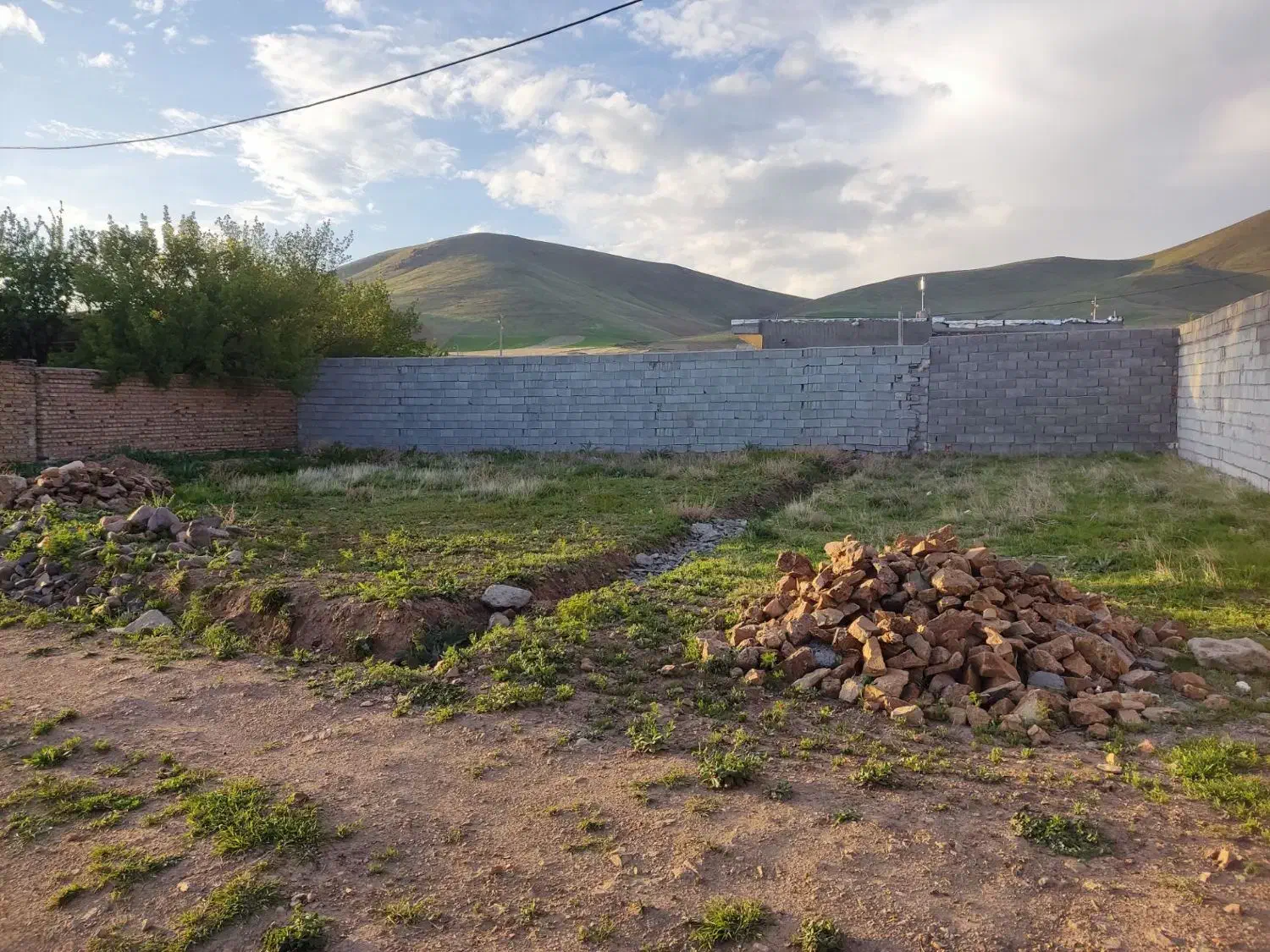 زمین مسکونی واقع در هریس ترکایش|فروش زمین و ملک کلنگی|هریس, |دیوار