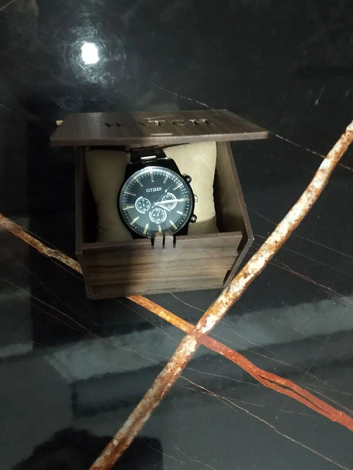 ساعت مچی|ساعت|چناران, |دیوار