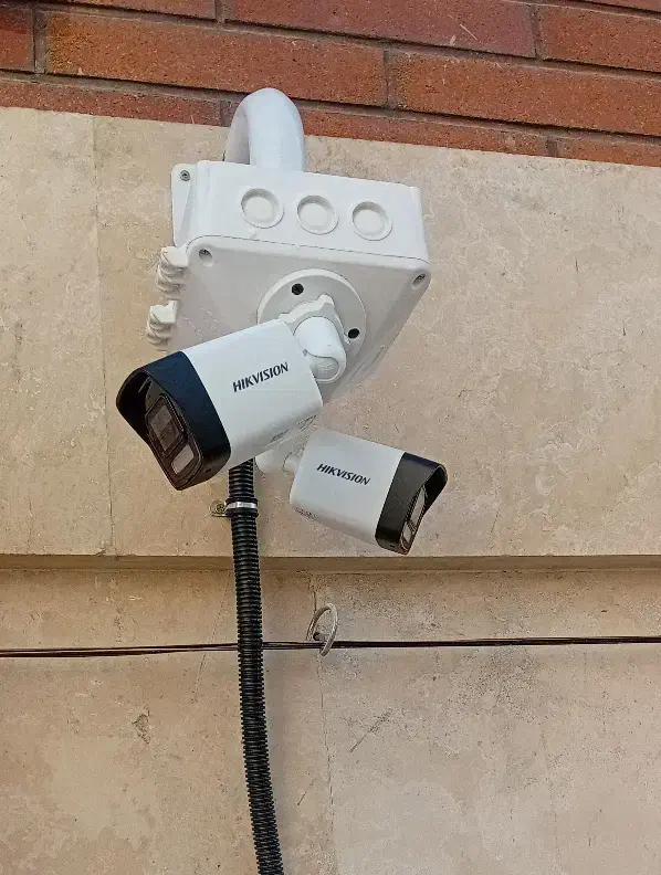 دوربین مداربسته 5مگاپیکسل هایک ویژن با5سال گارانتی|دوربین مداربسته|ساوه, |دیوار