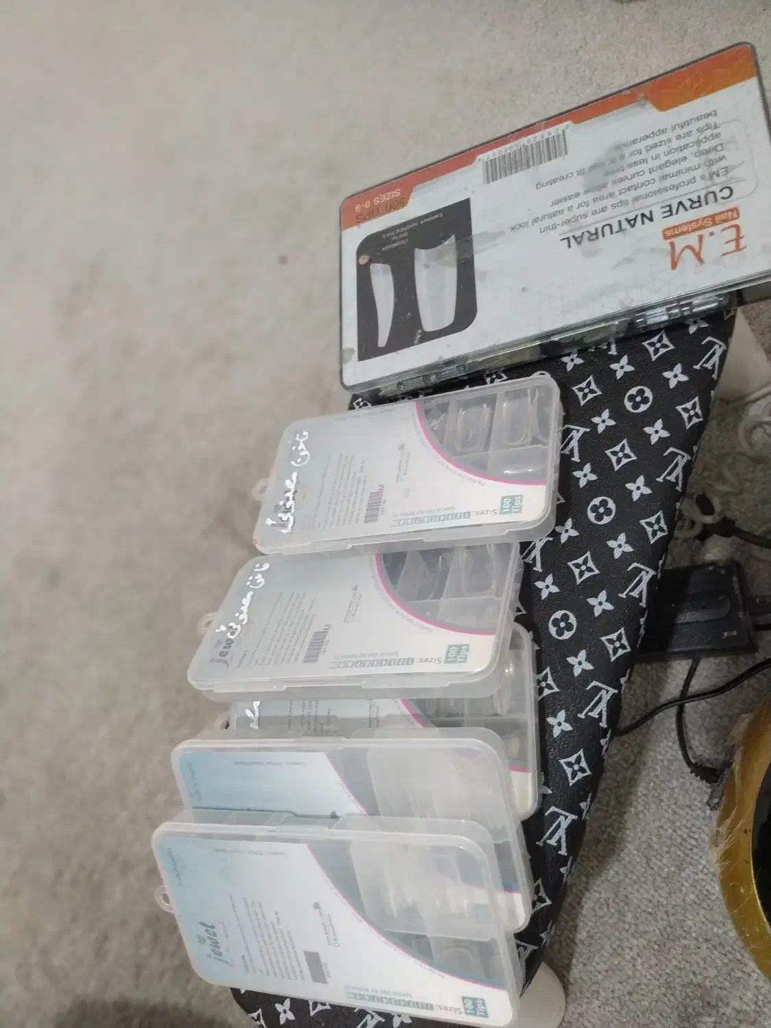 وسایل کاشت ناخن|آرایشی، بهداشتی، درمانی|ایلام, |دیوار