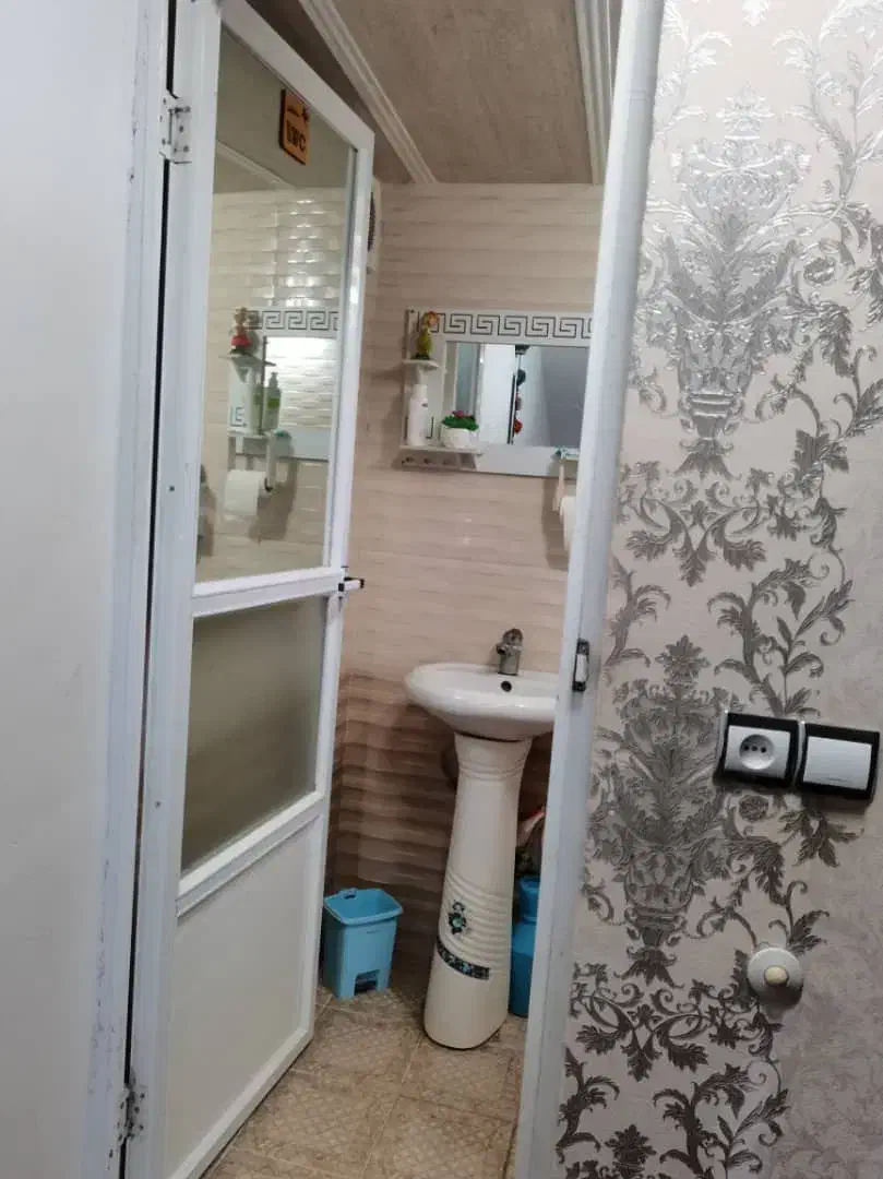 اپارتمان100متری لب بلوار معلم تک برگ سندجهت معاوضه|فروش آپارتمان|بردسیر, |دیوار