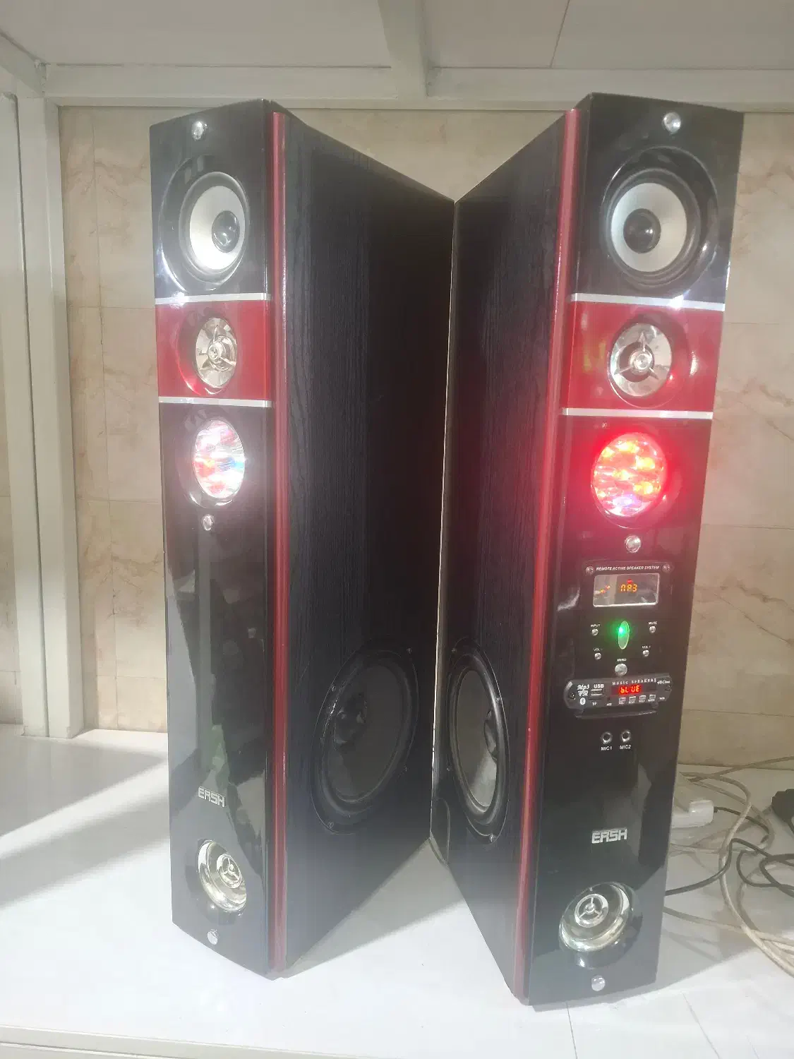 اسپیکر فلش خور بلوتوثی رقص نور دارد سالم ارتفاع۸۰|سیستم صوتی خانگی|کرج, چمران|دیوار