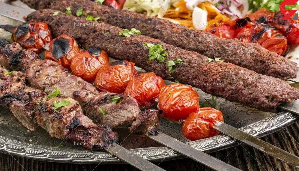 همکار آقا جهت کار در غذا خوری منقل کار و سالن دار|استخدام خدمات فروشگاه و رستوران|رودسر, |دیوار