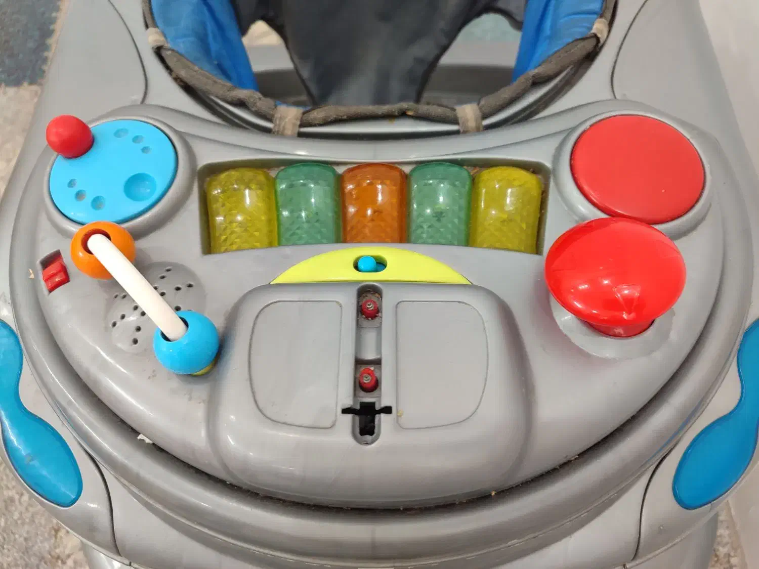 روروک موزیکال|کالسکه و لوازم جانبی|سبزوار, غرب نیروگاه|دیوار