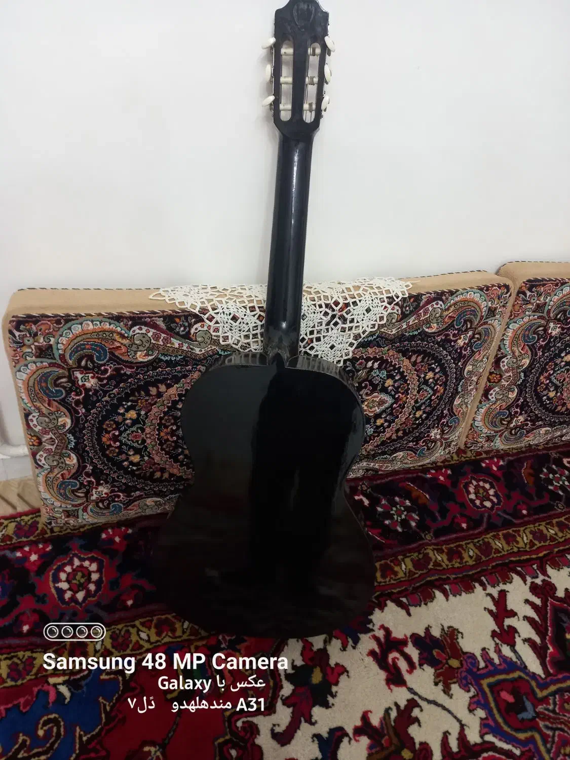 گیتار برند آدرین|گیتار، بیس، امپلیفایر|تبریز, |دیوار