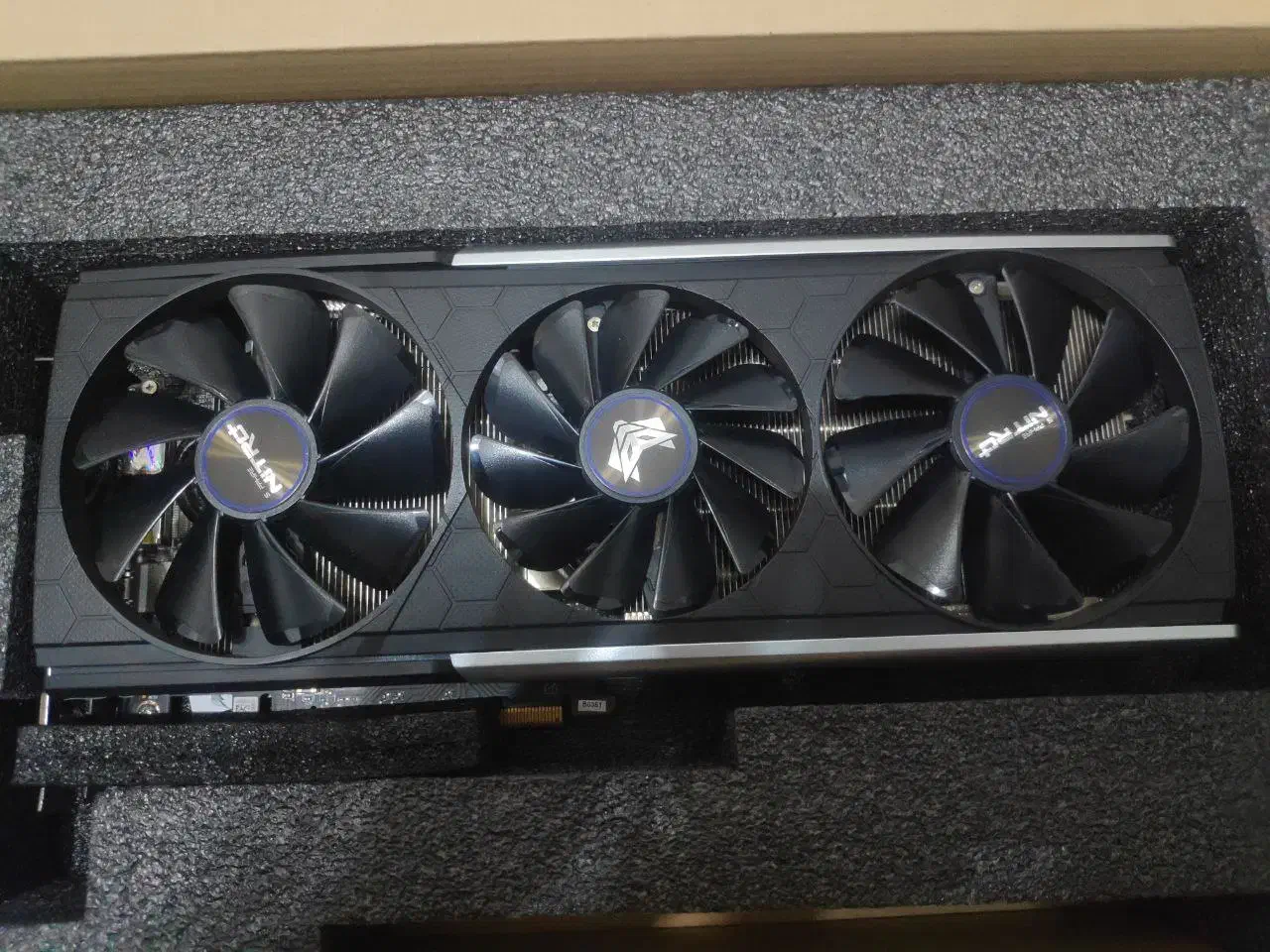 کارت گرافیک rx 5700 xt Nitro plus|قطعات و لوازم جانبی رایانه|قزوین, |دیوار