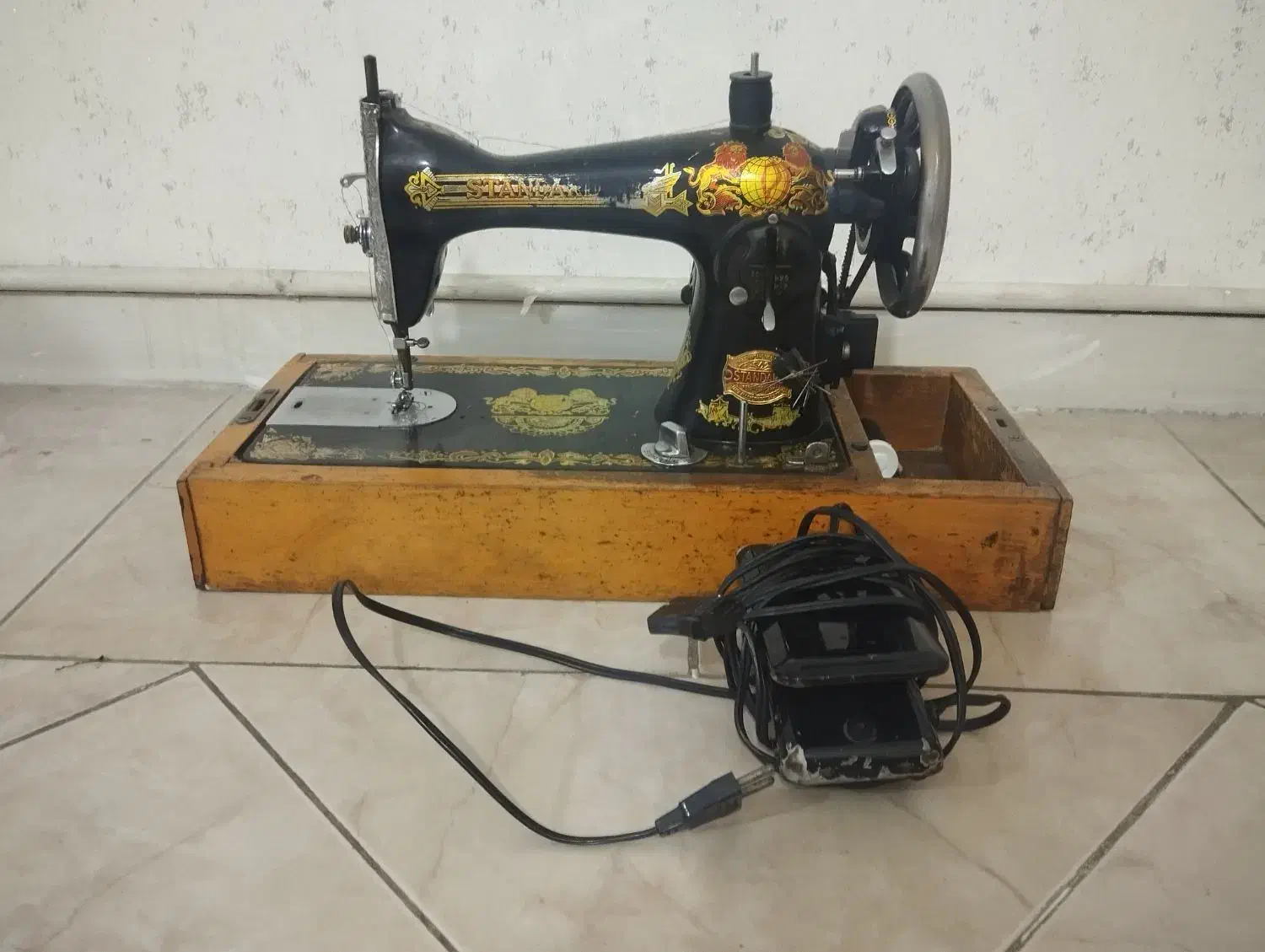 چرخ خیاطی قدیمی|چرخ خیاطی و ریسندگی|تهران, شهرک دانشگاه|دیوار