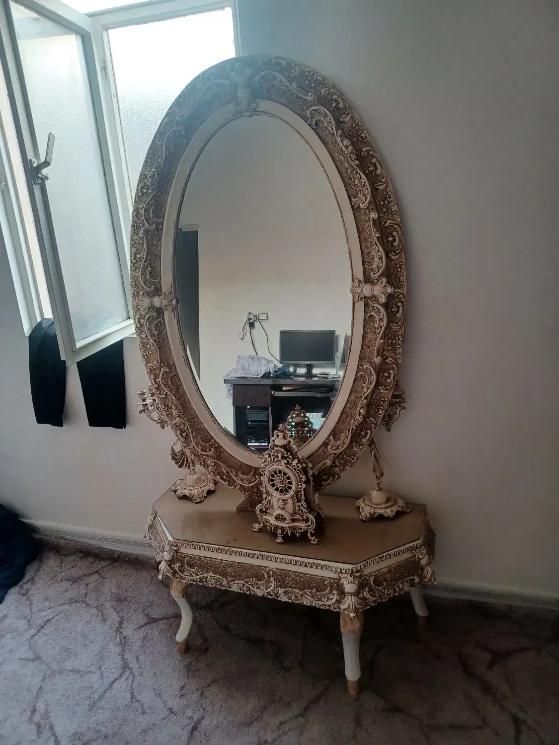 آیینه و شمعدان|آینه|ورامین, ورامین|دیوار