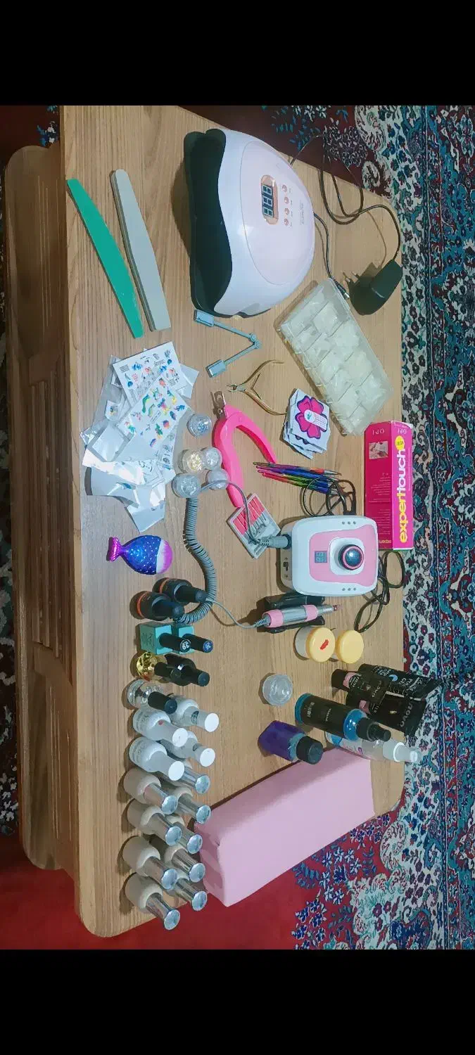 فروش ابزار کاشت ناخن|آرایشی، بهداشتی، درمانی|مرودشت, تامین اجتماعی|دیوار