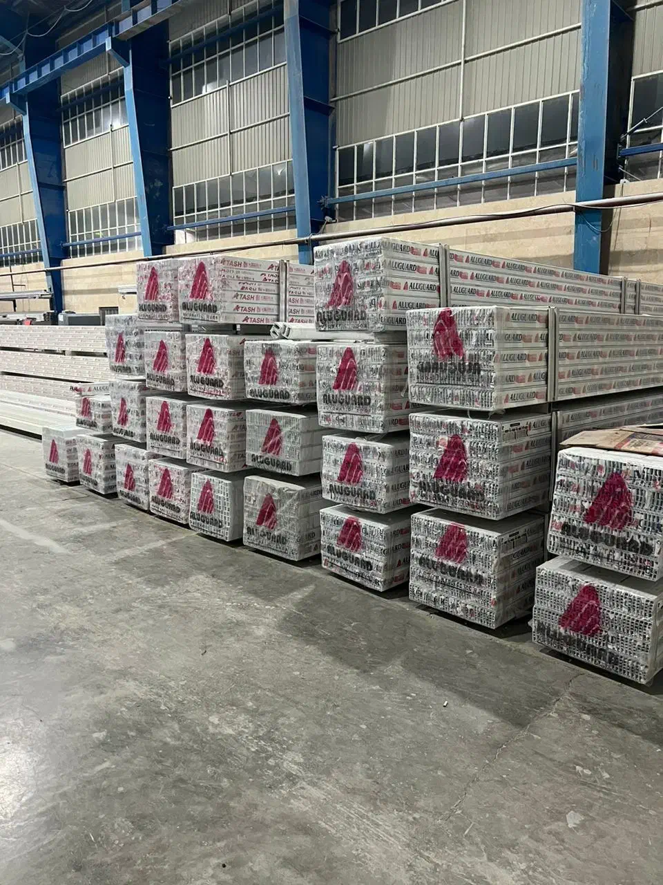 فروش و نصب کرکره برقی و درب و پنجره upvc|خدمات پیشه و مهارت|اردبیل, |دیوار