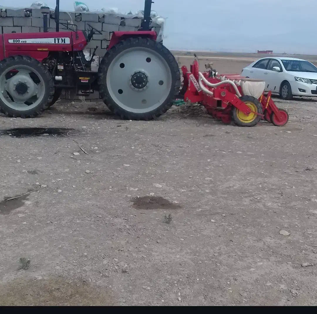 تراکتور 800 جفت دیفرانسیل|خودرو سنگین|قره ضیاالدین, |دیوار