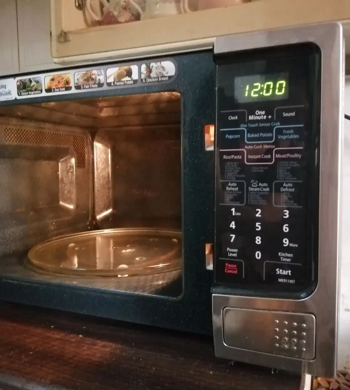 مایکروویو، میوه خشک کن، چرخ خیاطی، صندلی راک|اجاق گاز و لوازم برقی پختوپز|شاهینشهر, عطار|دیوار