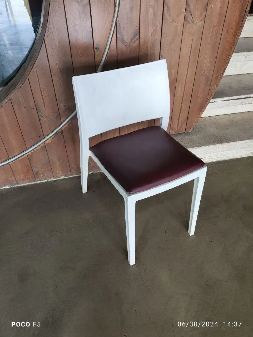 فروش میز و صندلی مناسب رستوران و فست فود|میز و صندلی غذاخوری|قم, سالاریه|دیوار