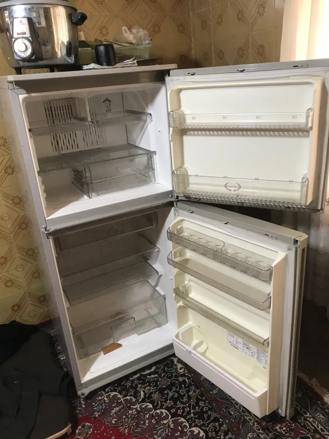 یخچال کوچک|یخچال و فریزر|شیروان (خراسان), |دیوار