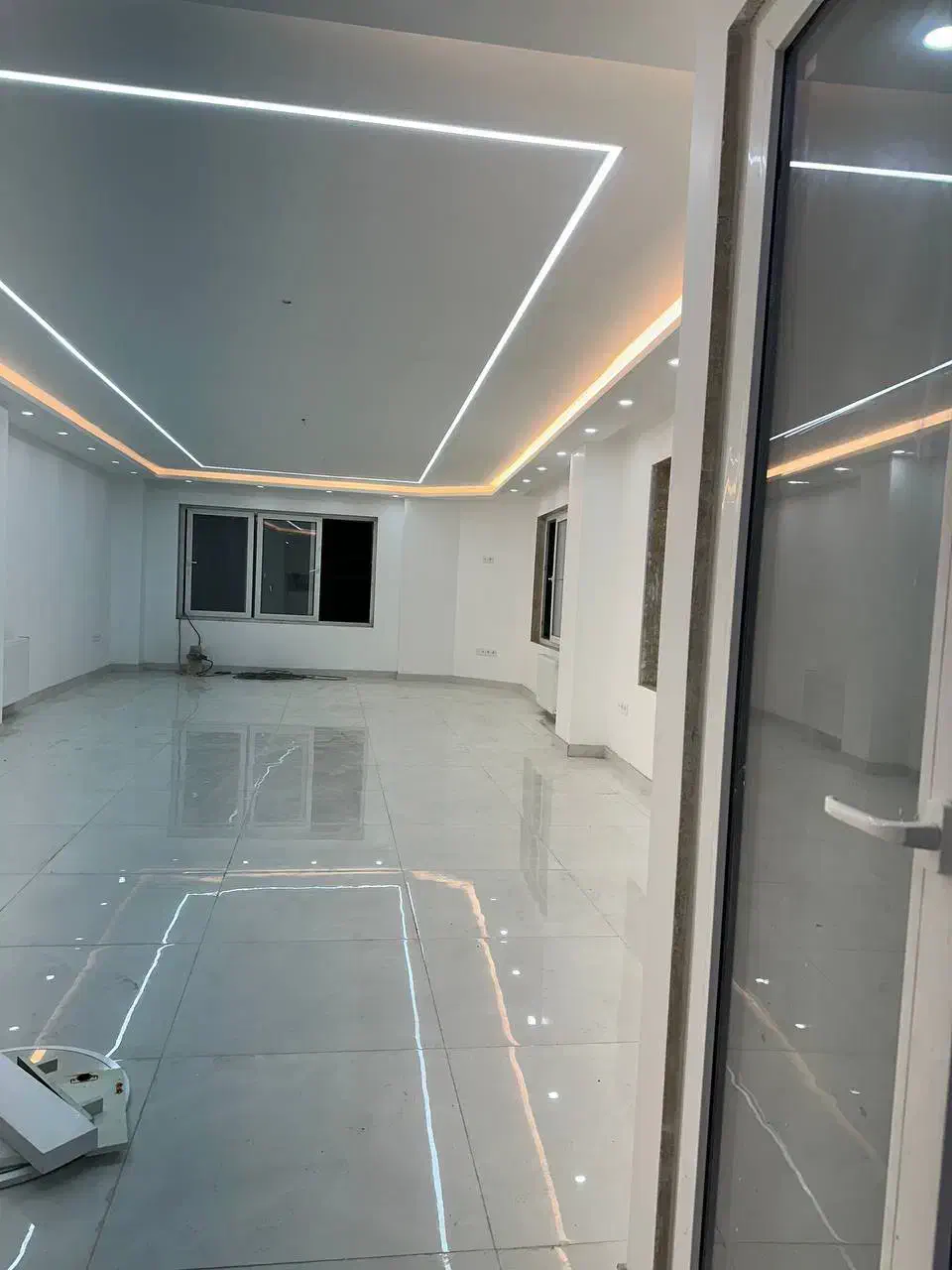 اجاره واحد اداری و تجاری|اجارهٔ دفتر کار، اتاق اداری، مطب|رشت, دیلمان|دیوار