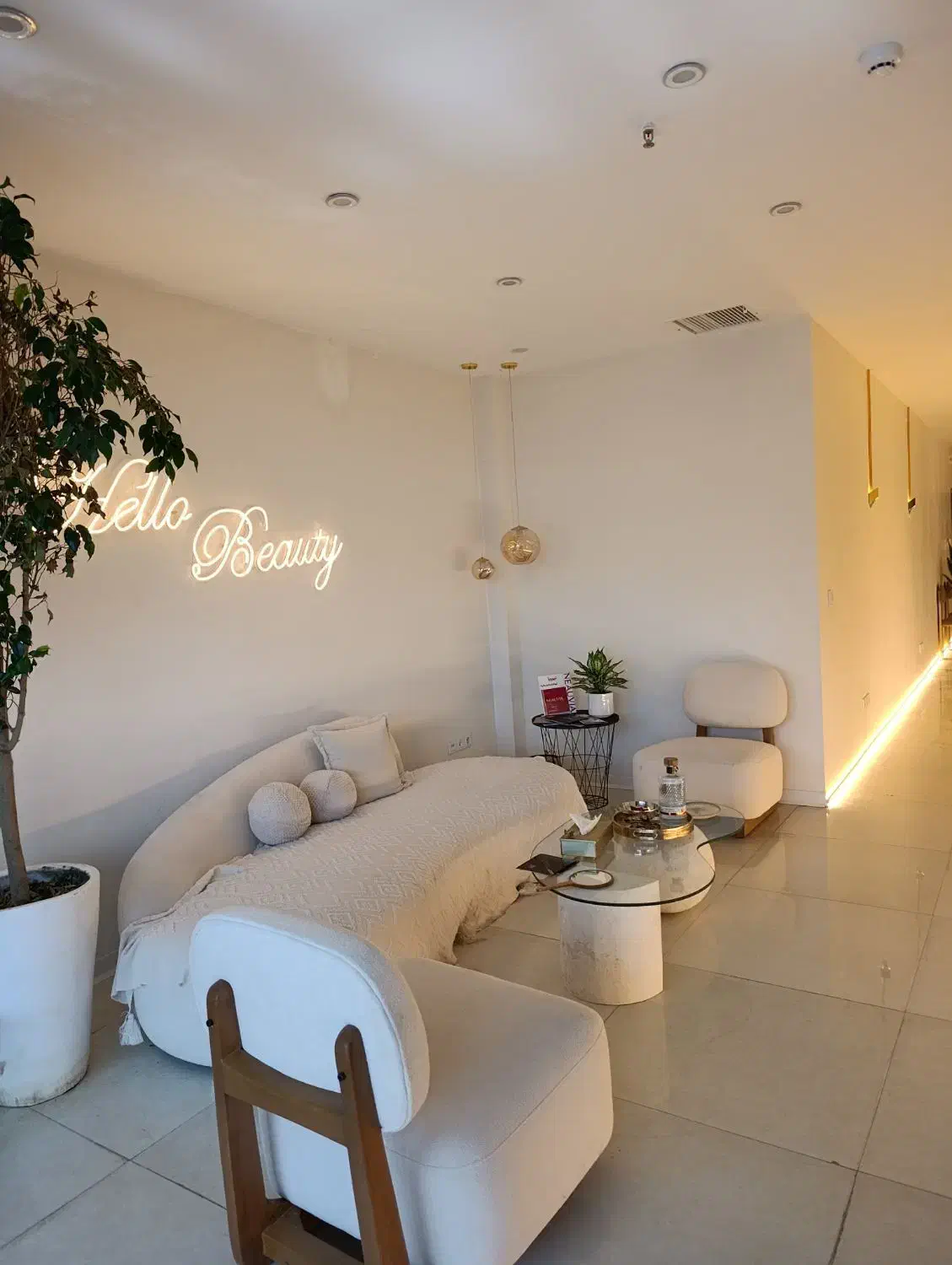 لیزر موهای زاید (عظیمیه)|خدمات آرایشگری و زیبایی|کرج, عظیمیه|دیوار