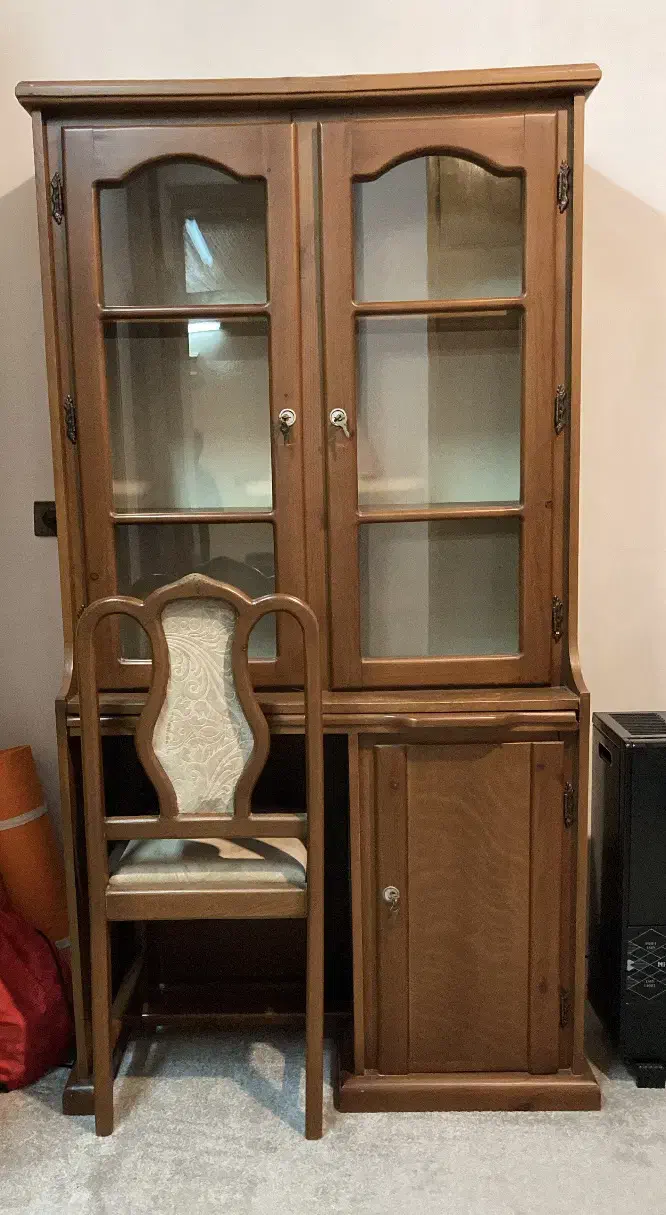 کتابخانه|کتابخانه، شلف، قفسههای دیواری|تنکابن, |دیوار