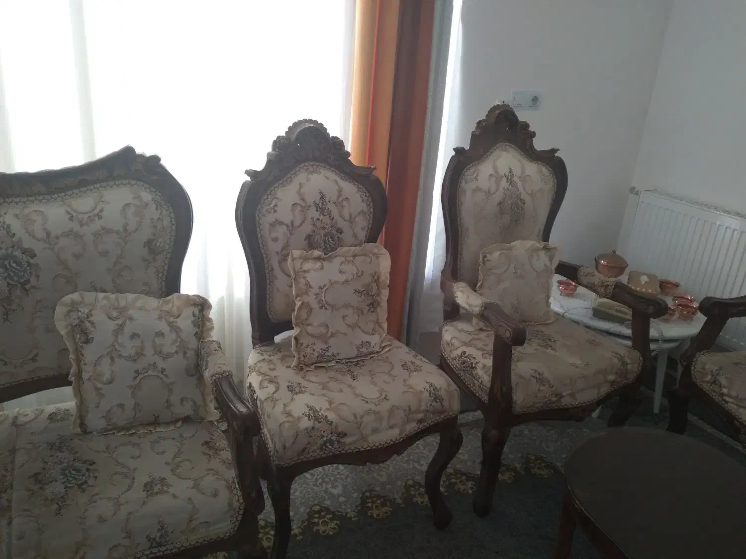 مبل سلطنتی هشت نفره|مبلمان خانگی و میز عسلی|مرودشت, ابوذر جنوبی|دیوار