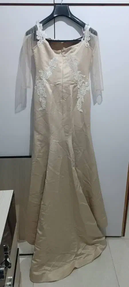 لباس مجلسی سایز ۳۶ تا ۳۸ هستش با قیمت عالی|لباس|رشت, شهرک شهید مفتح|دیوار