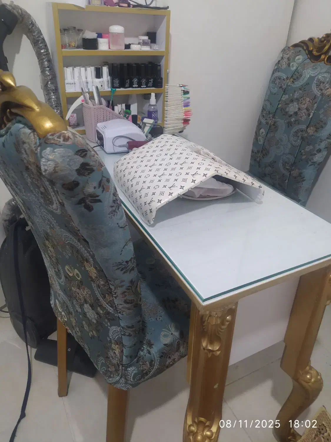 لوازم کاشت ناخن|آرایشگاه و سالن‌های زیبایی|محمدشهر, جعفرآباد|دیوار