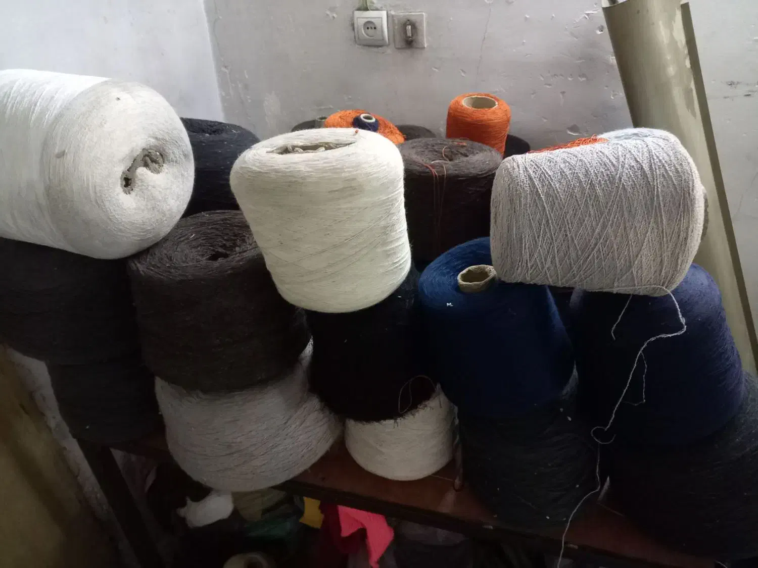 نخ کاموا اکرولیک|لوازم خیاطی و بافتنی|تهران, شهرک رضویه|دیوار