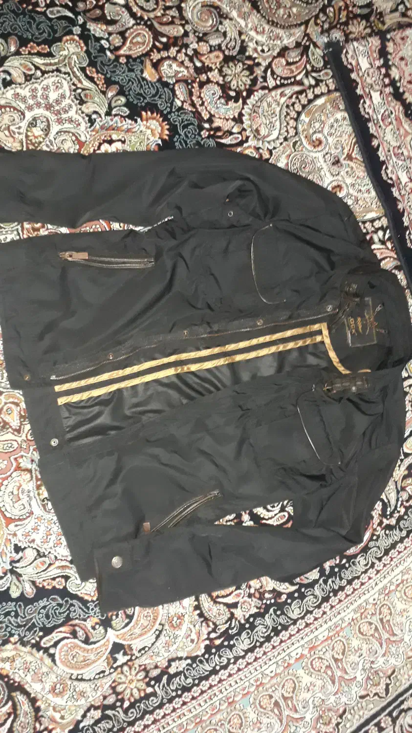 بارانی،کاپشن|لباس|تکاب, |دیوار