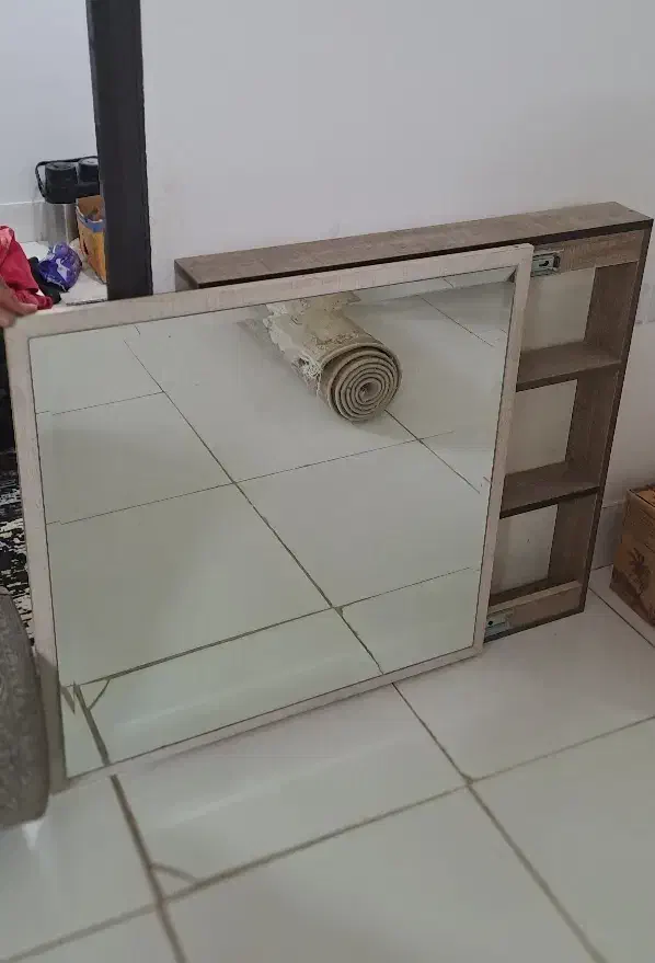 میزآرایش سالم فقط ۹۵۰ تومن|مبلمان خانگی و میز عسلی|قم, شاه ابراهیم|دیوار