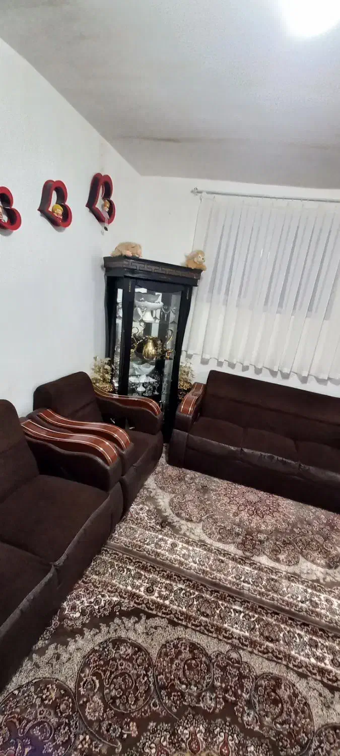 یک دست مبل نه نفرویک ساعت ویک بوفه|حراج|دهگلان, |دیوار