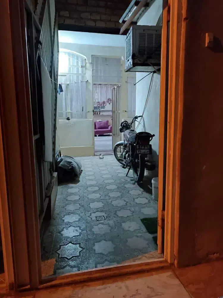 خانه دو طبقه|فروش خانه و ویلا|قم, زند آباد|دیوار