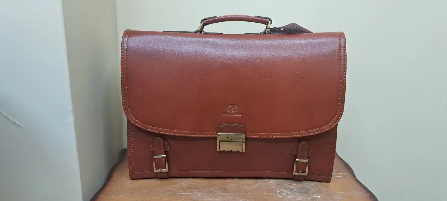 کیف وکالتی تمام چرم|کیف، کفش، کمربند|سمنان, |دیوار