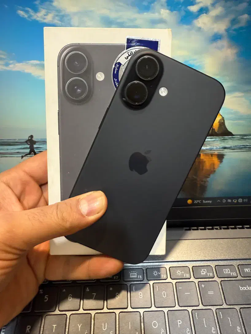 آیفون ۱۶ نرمال ۱۲۸ شرکتی|موبایل|تهران, جمهوری|دیوار