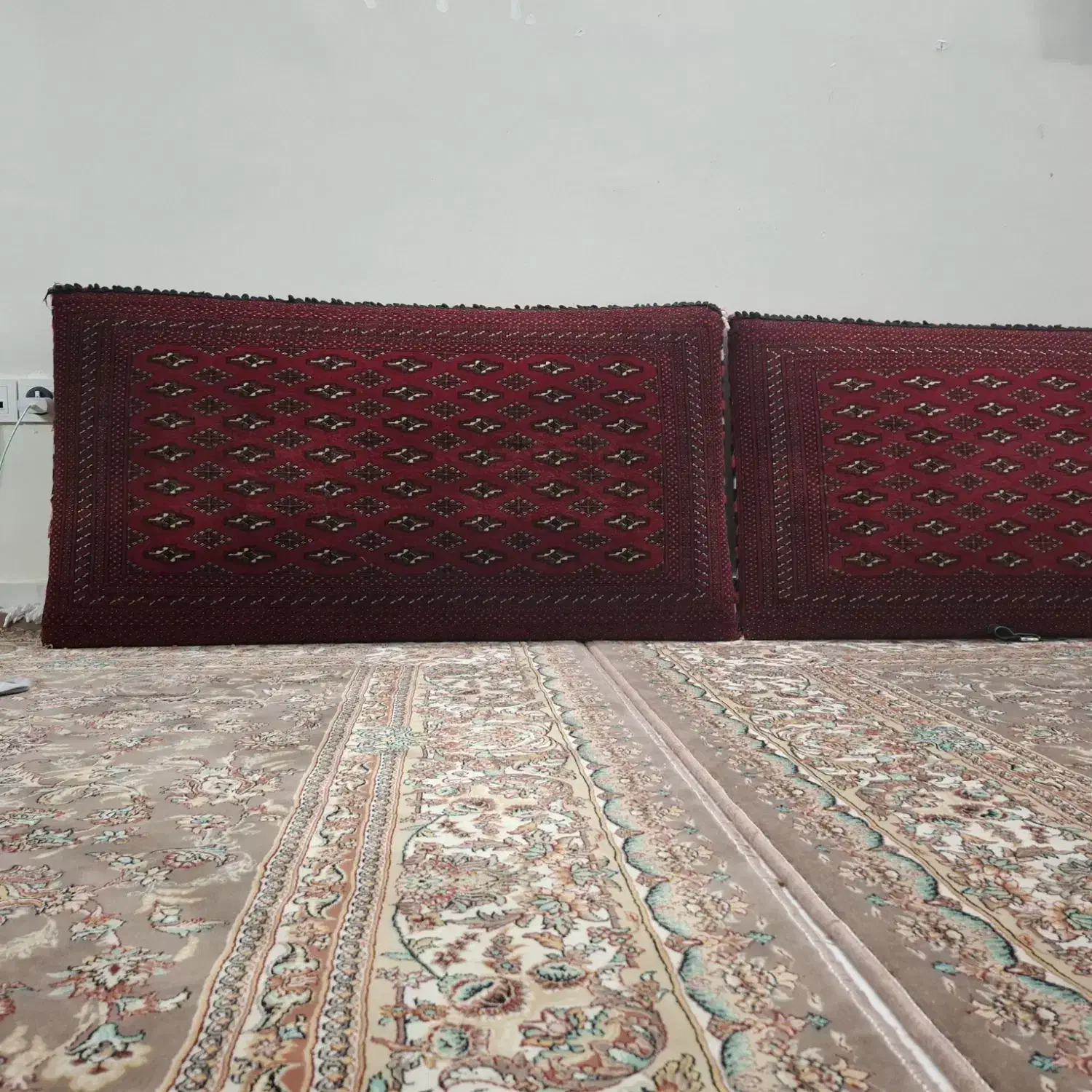 پشتی ترکمن|پشتی|تهران, والفجر (افسریه)|دیوار