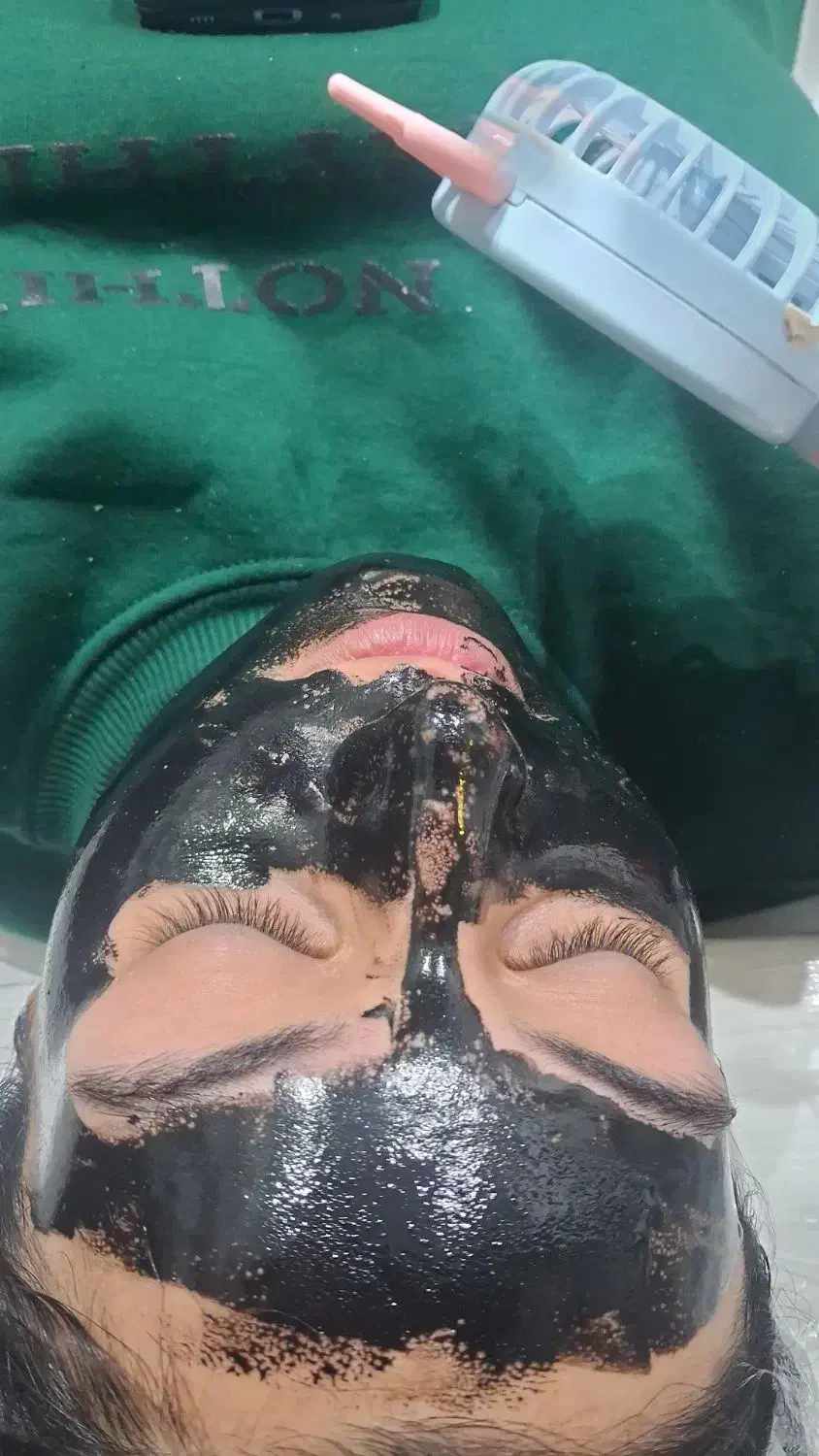 تخفیف روزمادر و یلدایی فشیال و جوانسازی پوست|خدمات آرایشگری و زیبایی|اردبیل, |دیوار