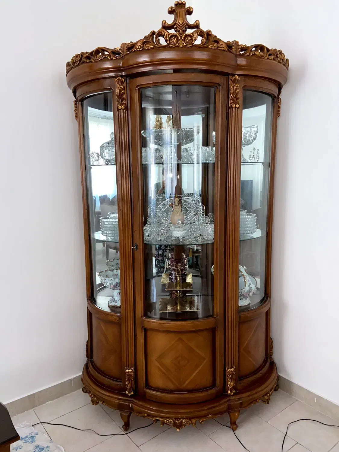 ویترین سه‌طبقه چوب راش|بوفه، ویترین، کنسول|پردیس, فاز ۲|دیوار