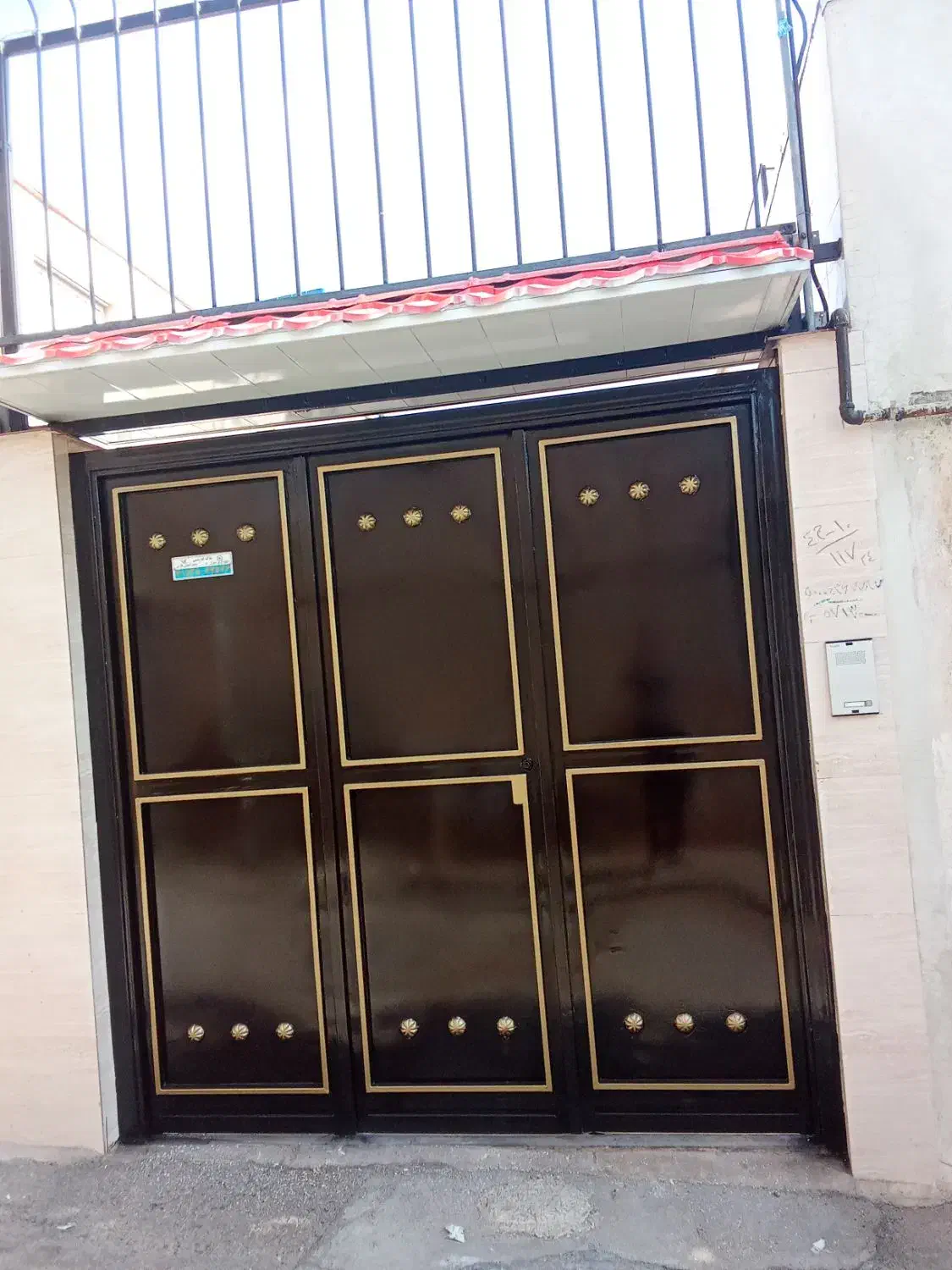 نقاشی ساختمان در و پنجره|خدمات پیشه و مهارت|شیراز, فرگاز|دیوار