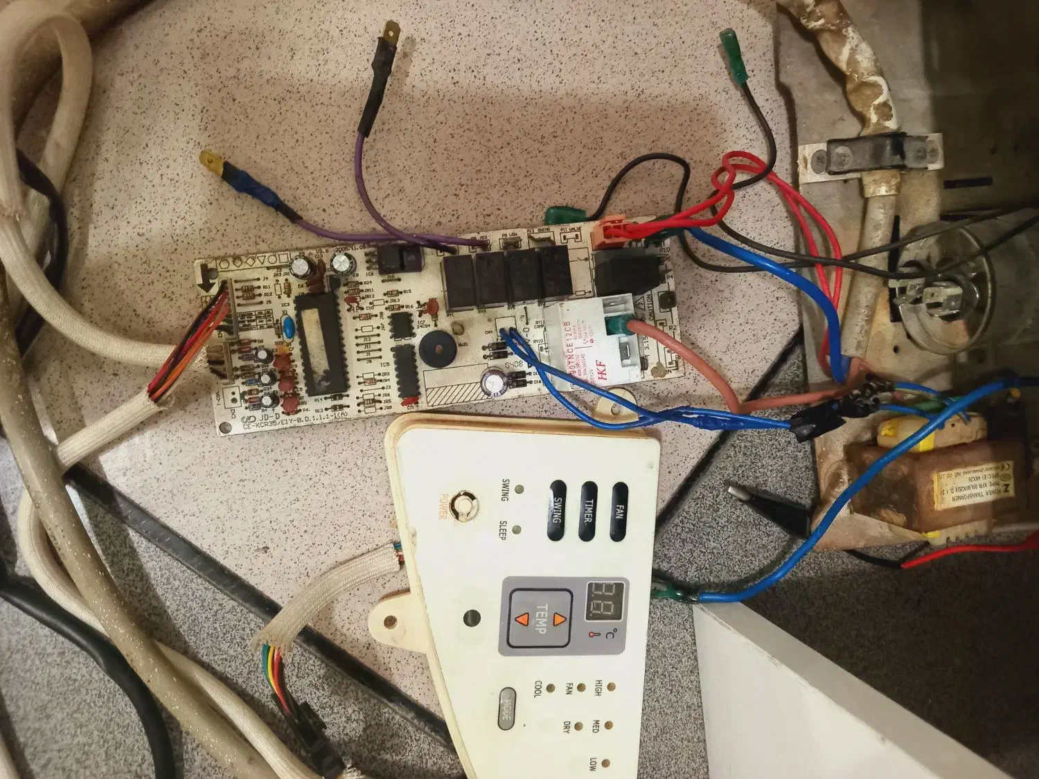 تعمیرات بخاری برقی ماشین لباسشوی آبگرمکن پکیچ|خدمات پیشه و مهارت|رشت, فلسطین|دیوار