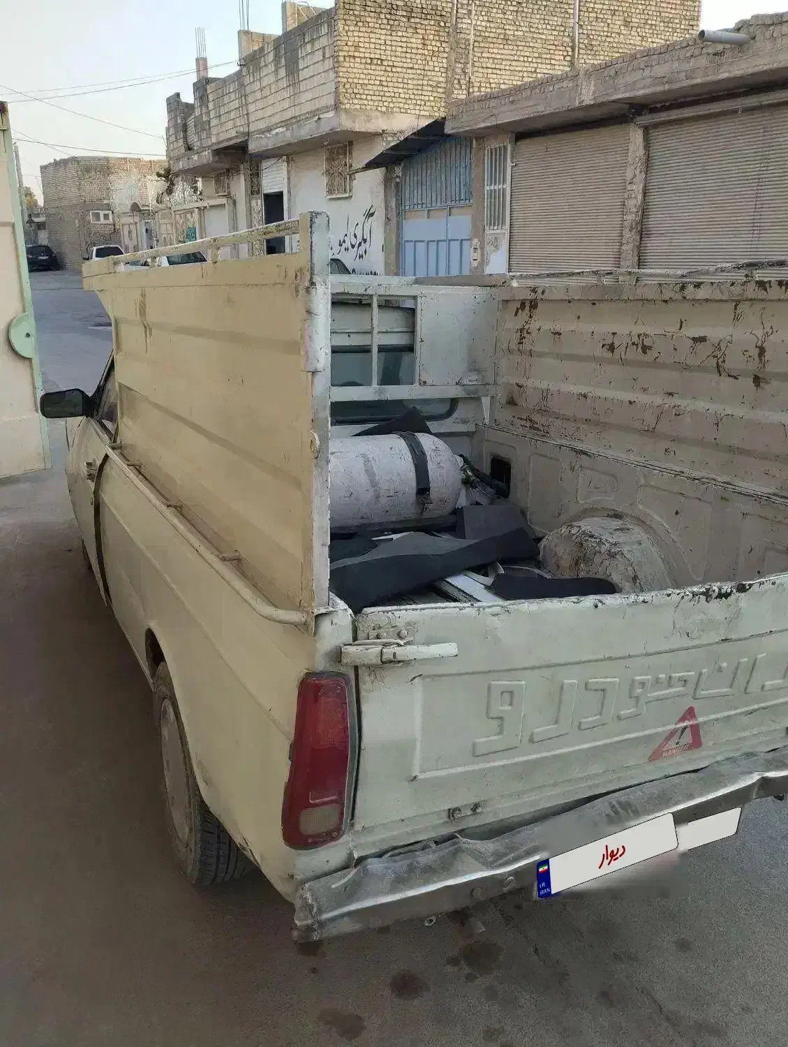 وانت پیکان دوگانه مدل 83 فوری|خودرو سواری و وانت|خمینیشهر, |دیوار