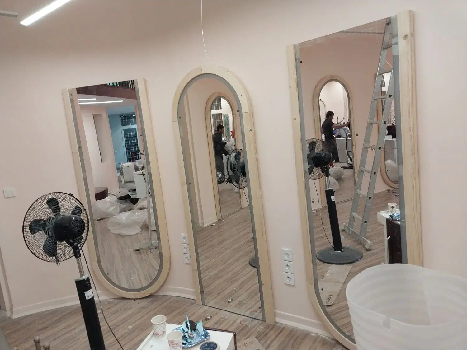 نقاشی ساختمان جعفری|خدمات پیشه و مهارت|پاکدشت, شهرک انقلاب|دیوار