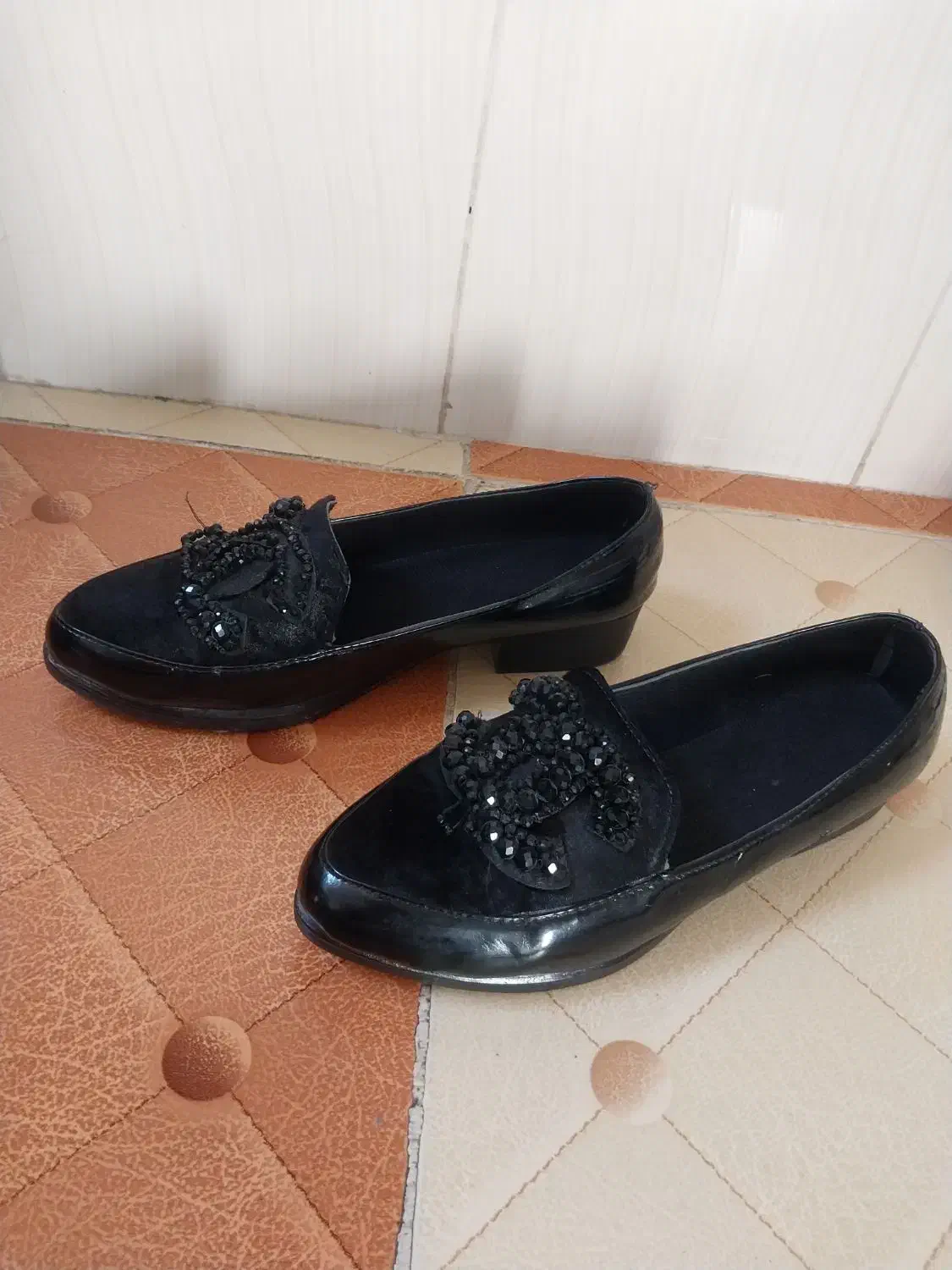 لباس اسپرت نگینی و زمستانه و نیم پوت ۳۵و۳۴|حراج|خرمآباد, |دیوار