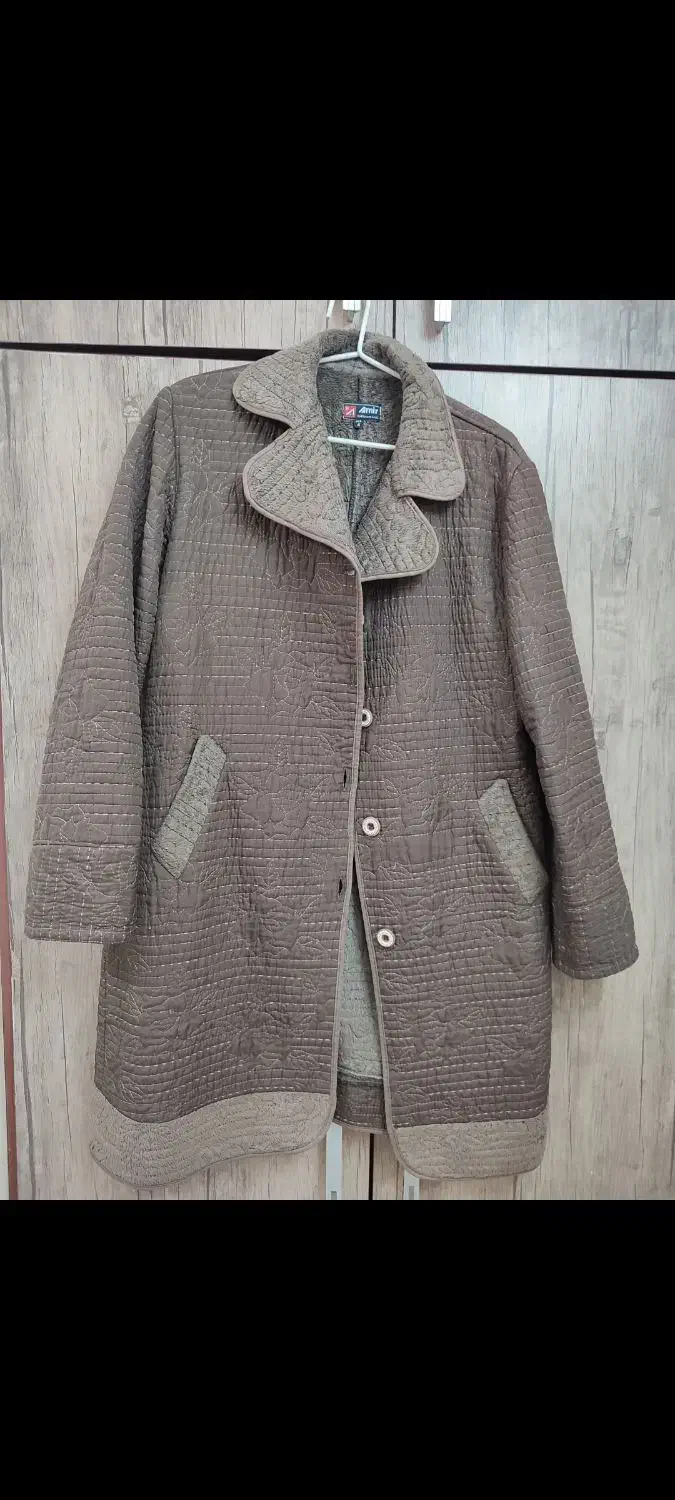 کاپیشن و پالتو تو خز|لباس|اصفهان, عسگریه|دیوار